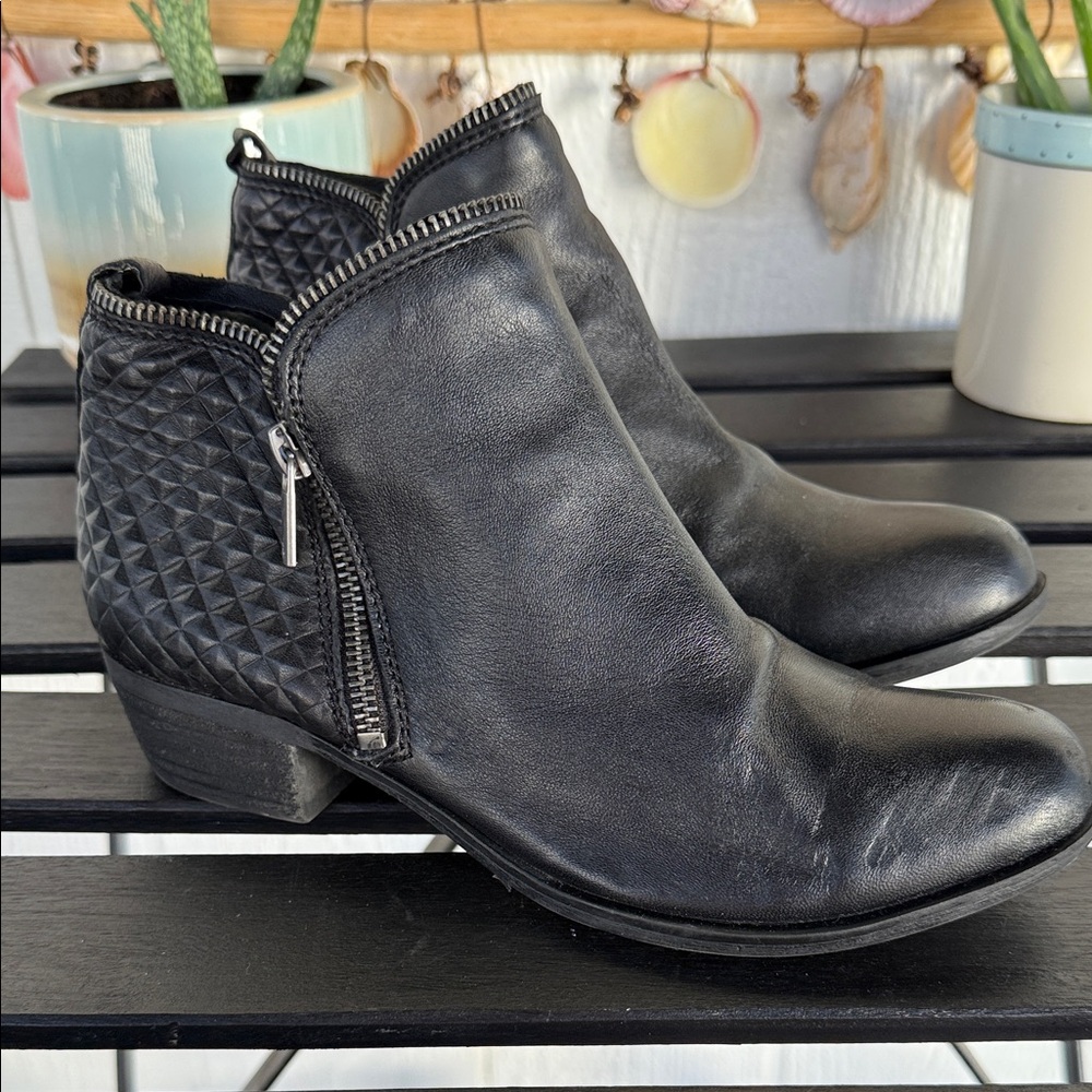 Lucky Brand Black Textured Ankle Boots